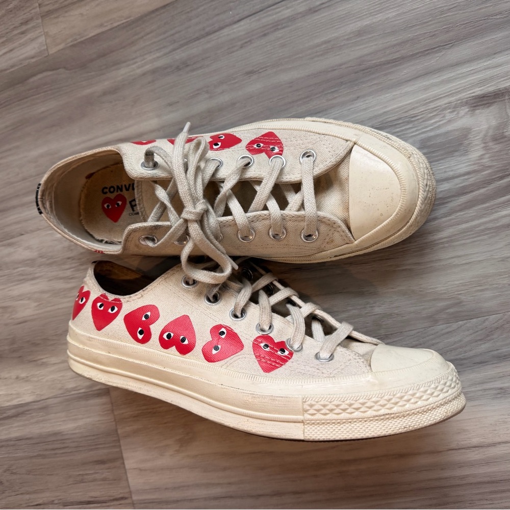 Comme Des Garçons Play x Converse  Chuck Low Multi Heart